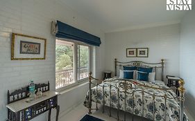 Stayvista At Aspen Heights Hidden In Clouds